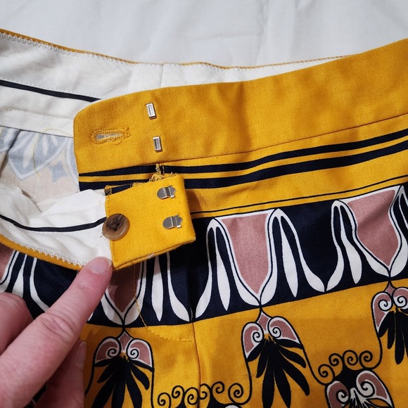 J Crew city fit mustard floral print shorts See Measurements Dressy Casual - Picture 3 of 8